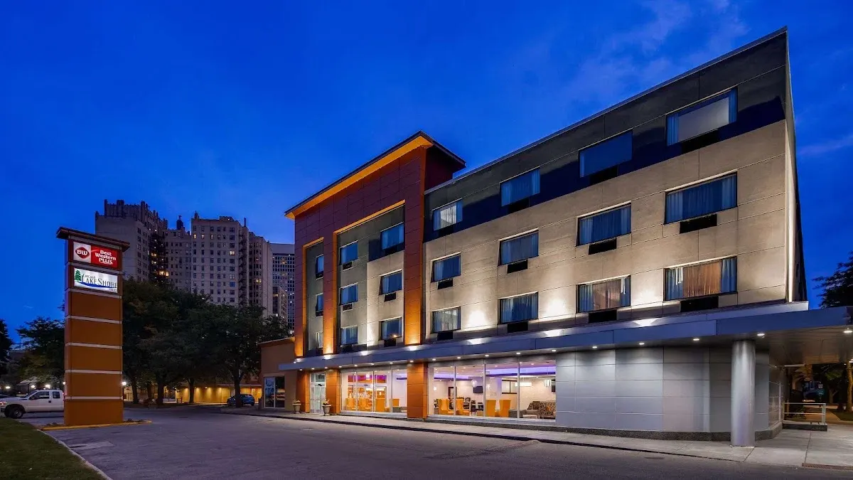 Hyde Park Chicago Hotel
