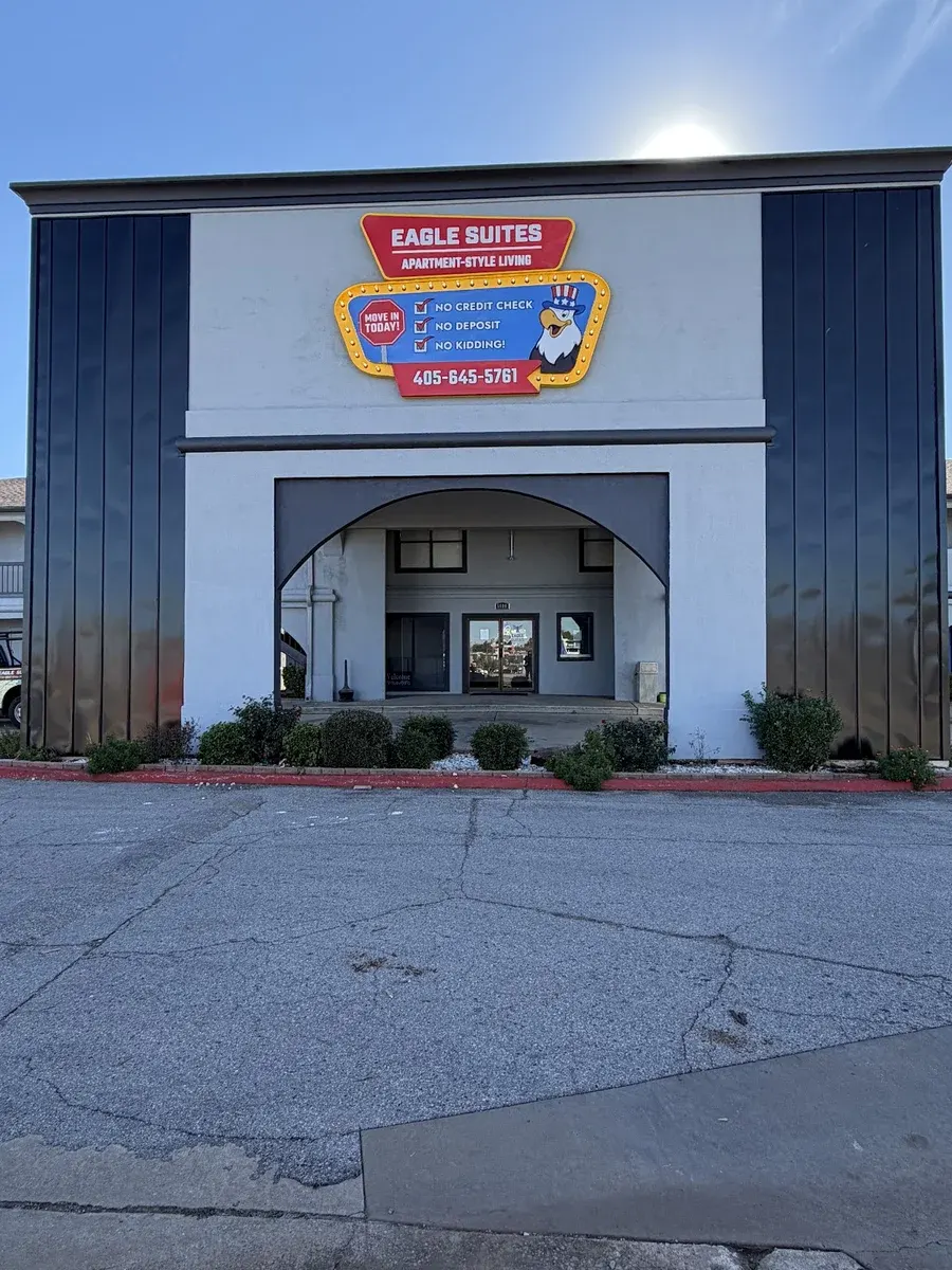 Eagle Suites - NW Expressway