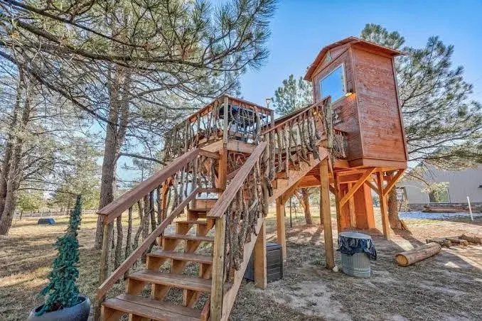 Tree Fort Escape