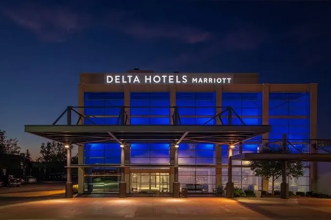 Delta Hotels Milwaukee Northwest