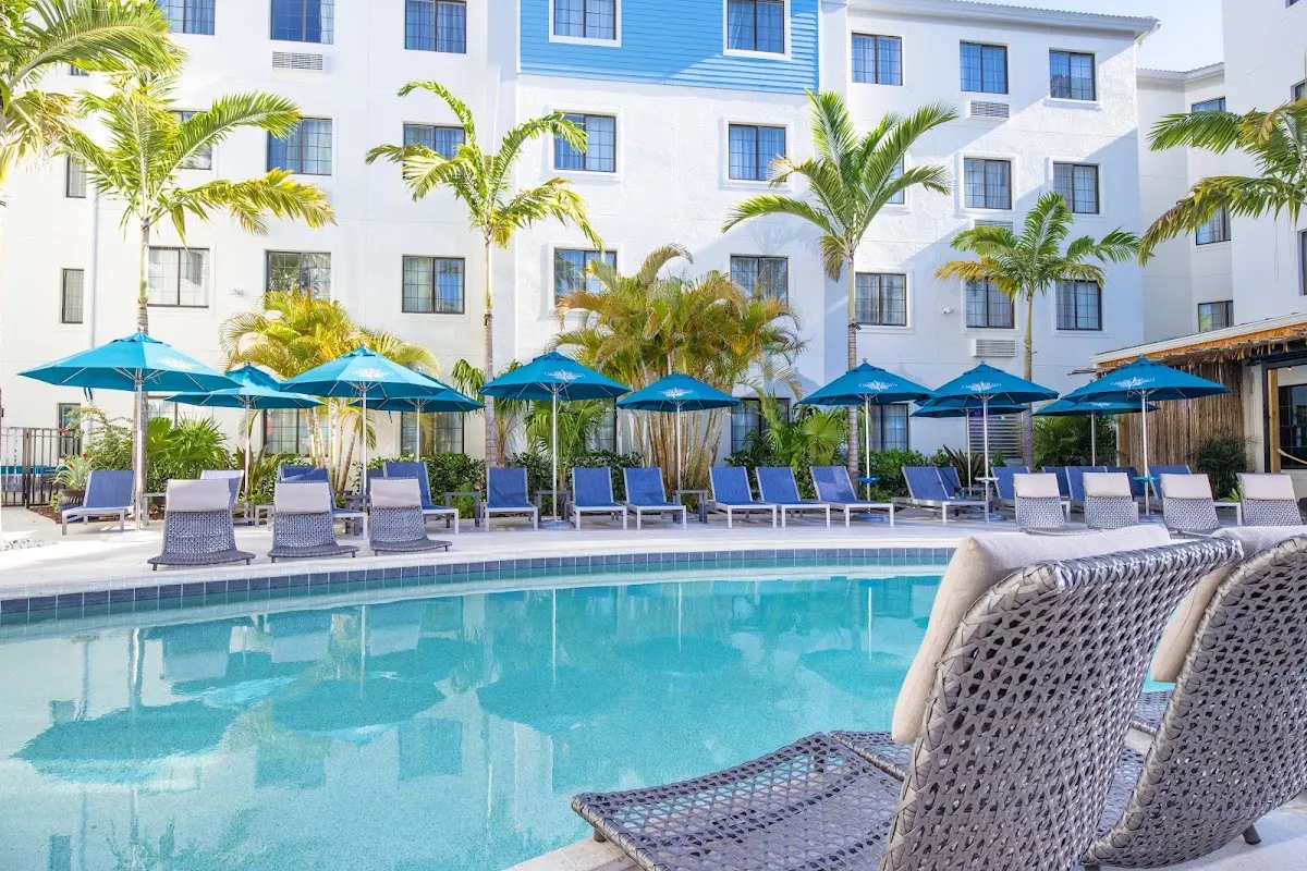 Compass Hotel Naples