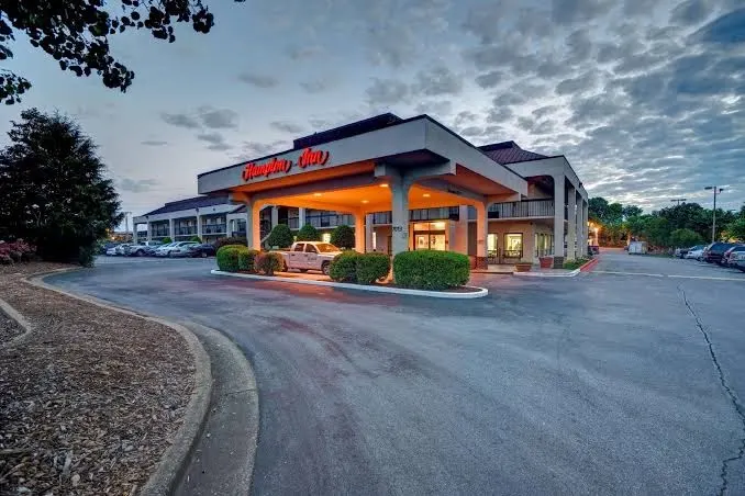 Hampton Inn Cleveland-Westlake