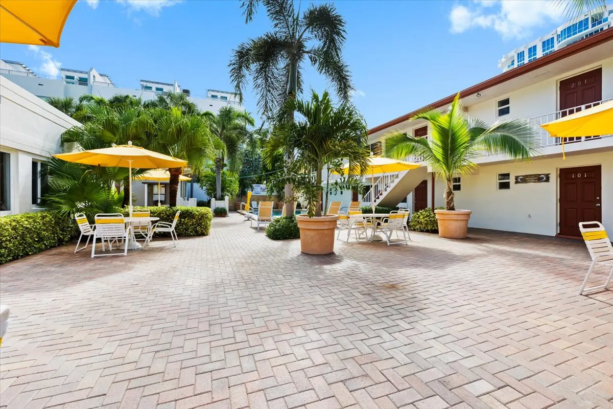 Surf Side Resort