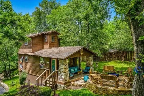 The Woods Cabins