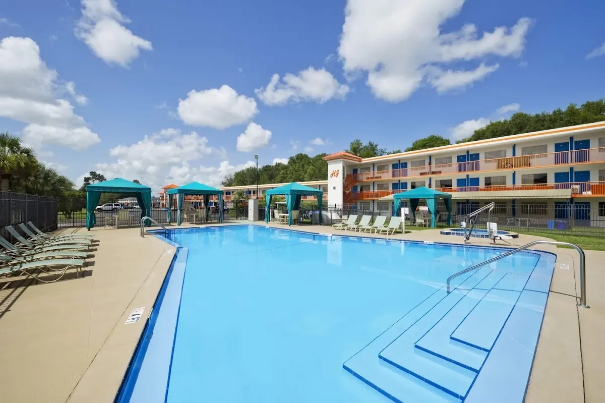 Howard Johnson by Wyndham Ocala FL I-75