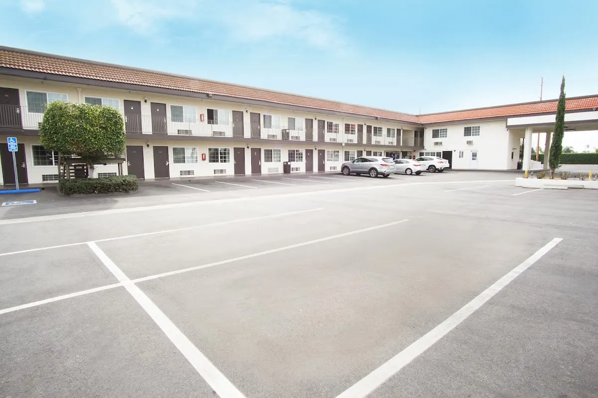 Dixie Orange County Hotel