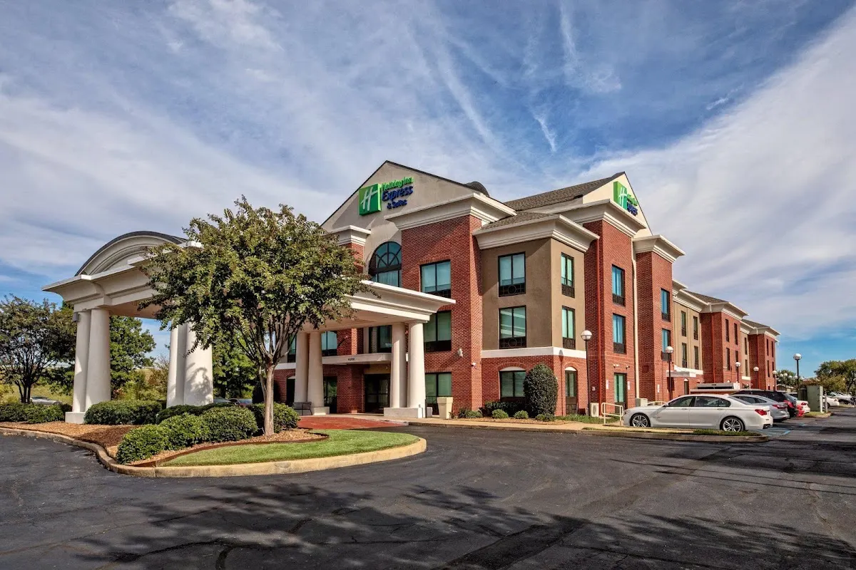 Holiday Inn Express & Suites Memphis Southwind by IHG
