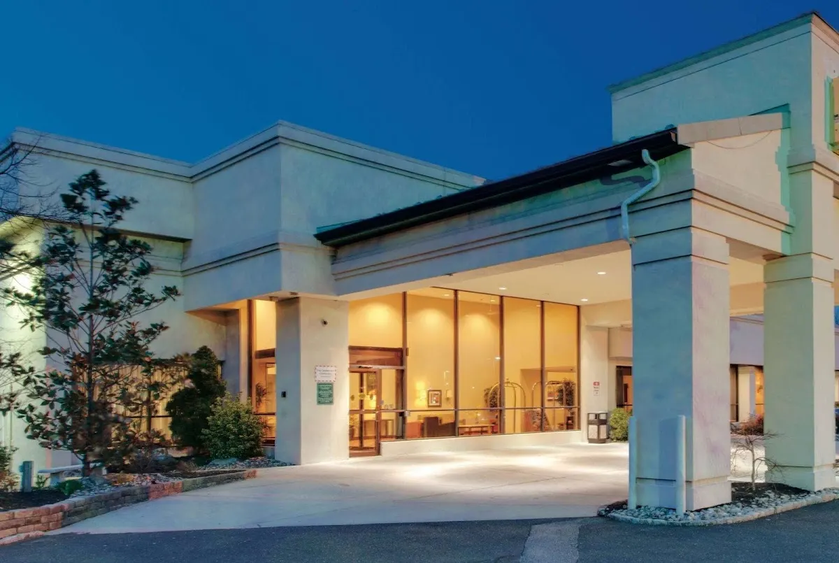 Ramada by Wyndham Fairfield NJ