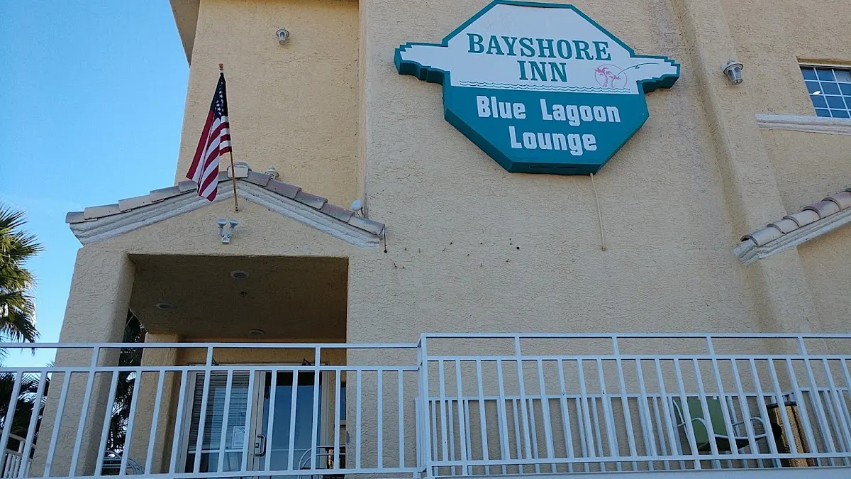 Bayshore Inn
