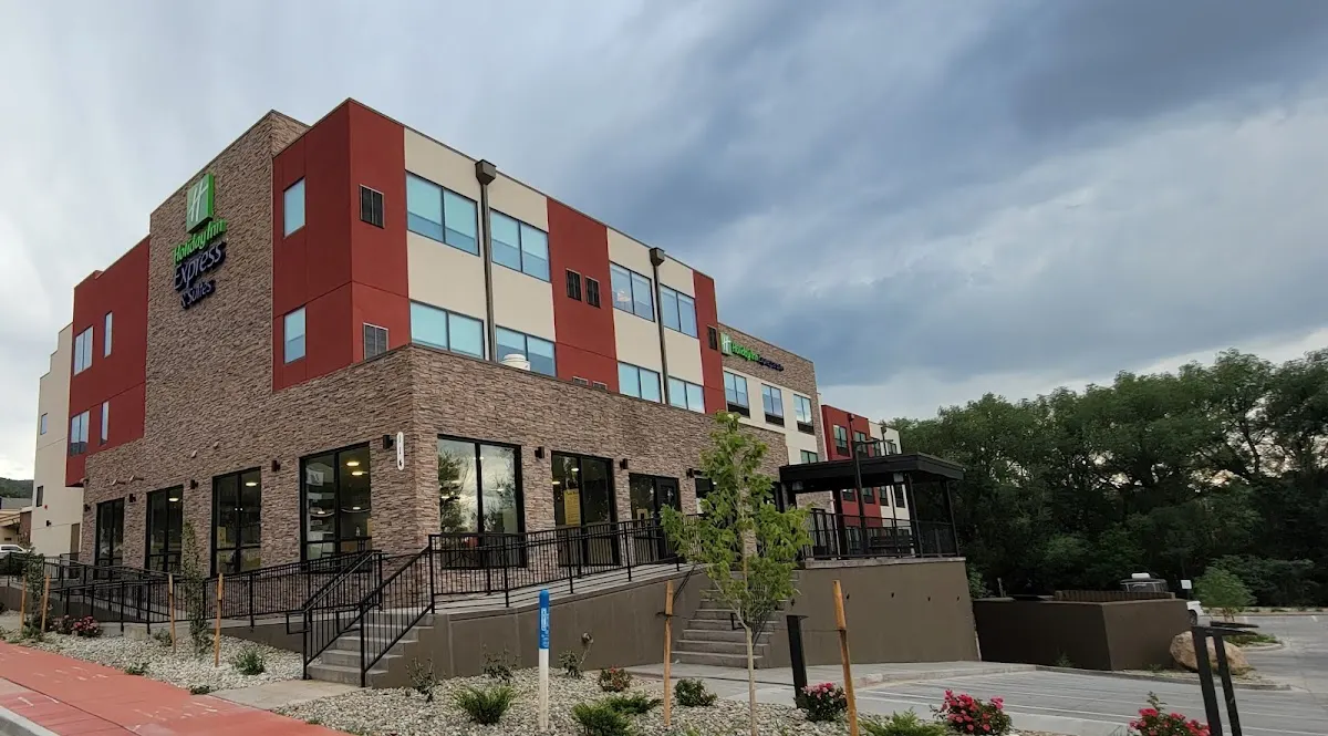 Holiday Inn Express & Suites - Manitou Springs, an IHG Hotel