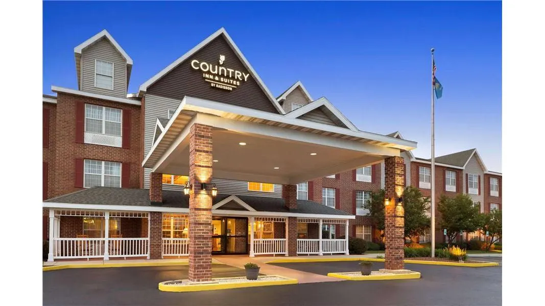 Country Inn & Suites by Radisson Kenosha - Pleasant Prairie