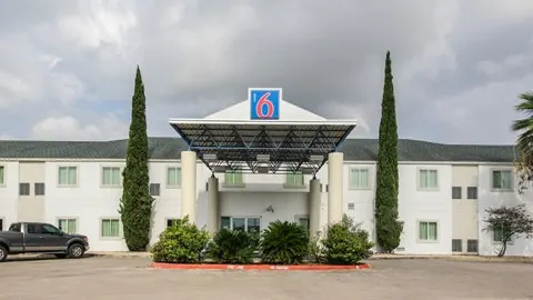 Motel 6 New Braunfels, TX