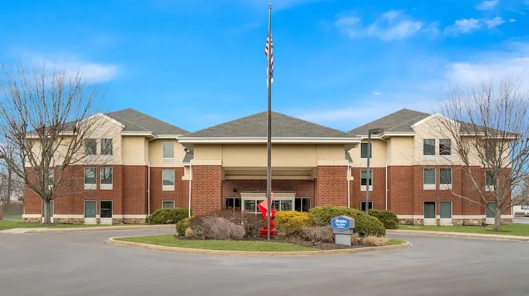 Hampton Inn & Suites Newtown