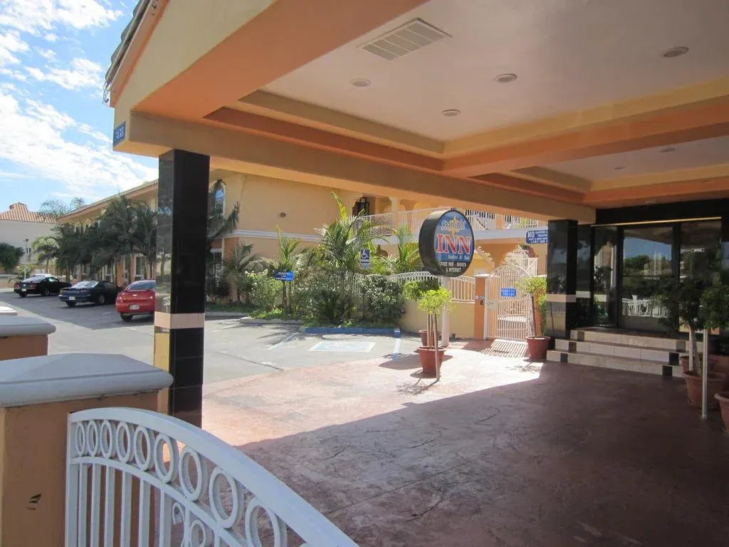 Starlight Inn Canoga Park