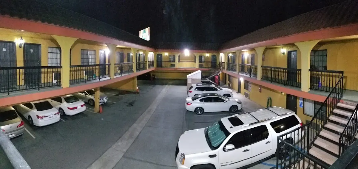 La Mirage Inn - Long Beach