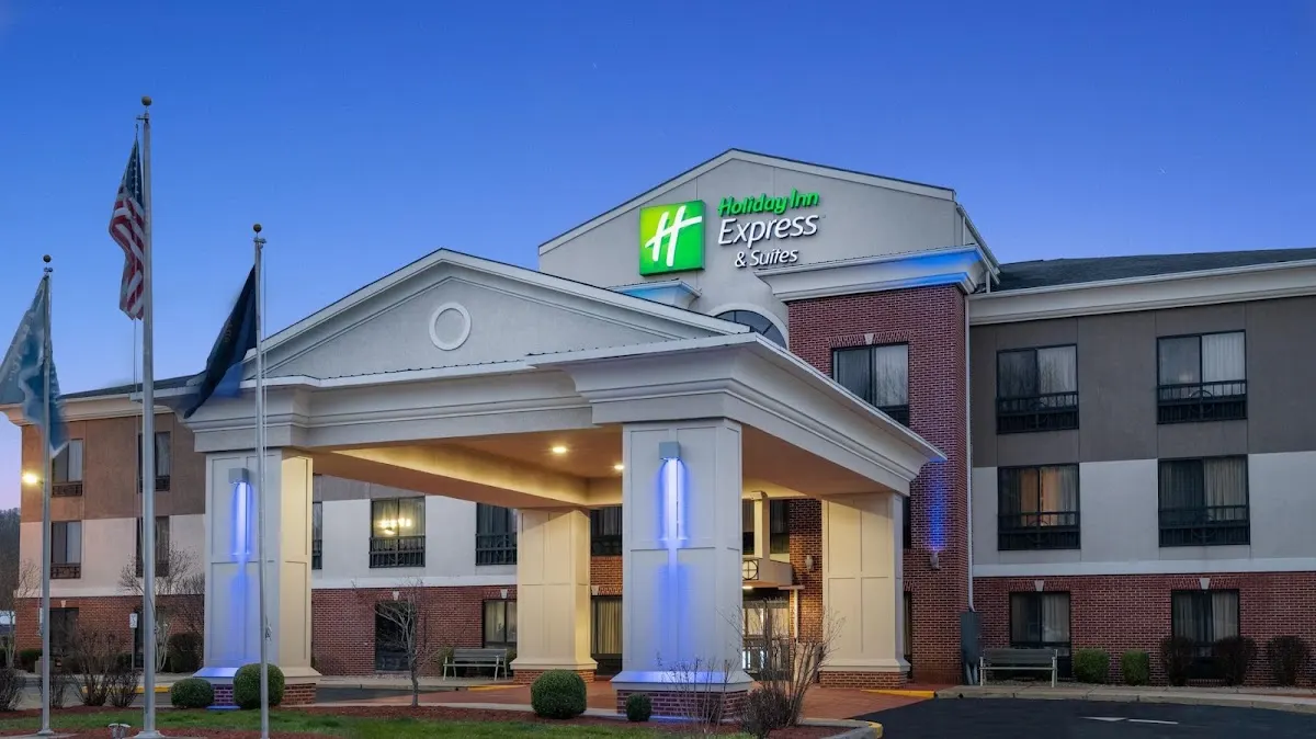 Holiday Inn Express & Suites Ashland by IHG