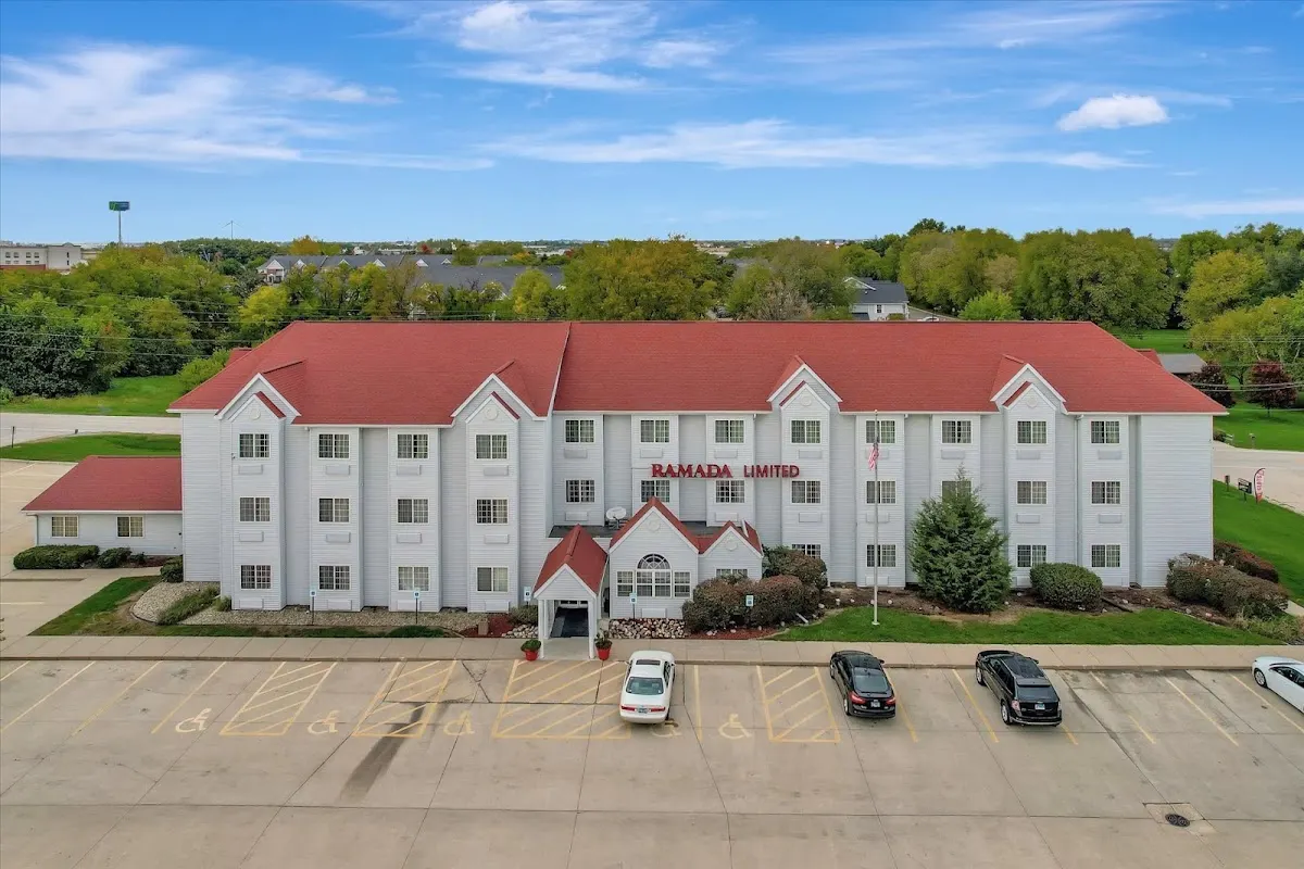 Ramada Limited Bloomington IL I-74/I-55