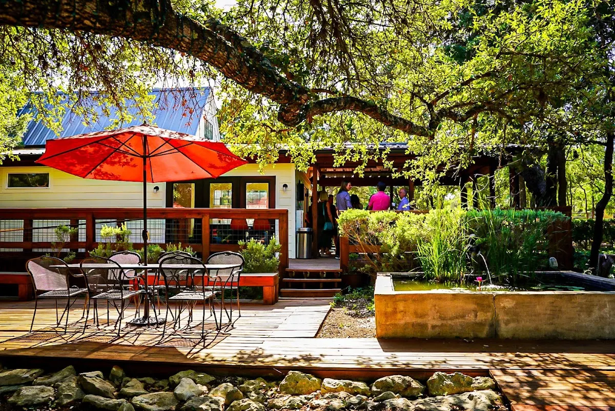 Wimberley Inn + Bar
