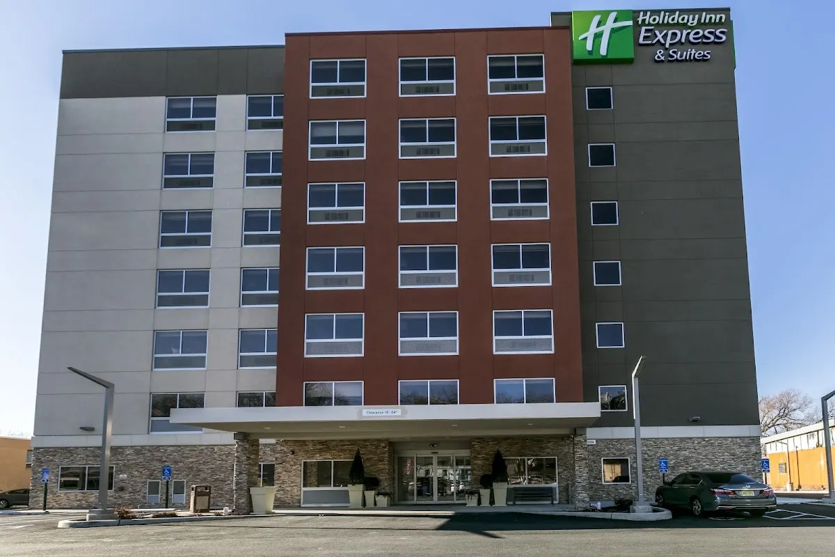 Holiday Inn Express & Suites Jersey City North - Hoboken by IHG