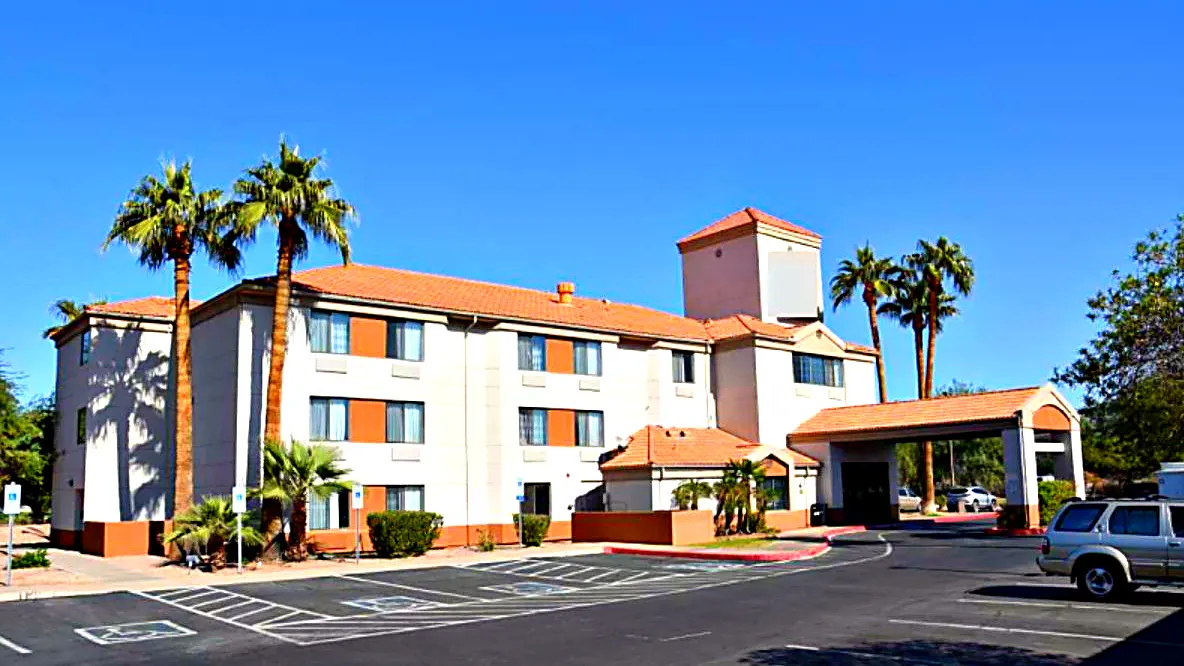 Sky Harbor Airport Inn