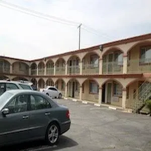 Delmonico Motel