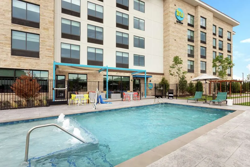 Tru by Hilton Frisco Dallas