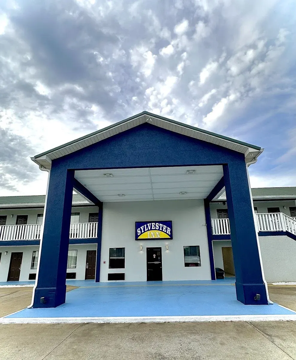 Sylvester Inn