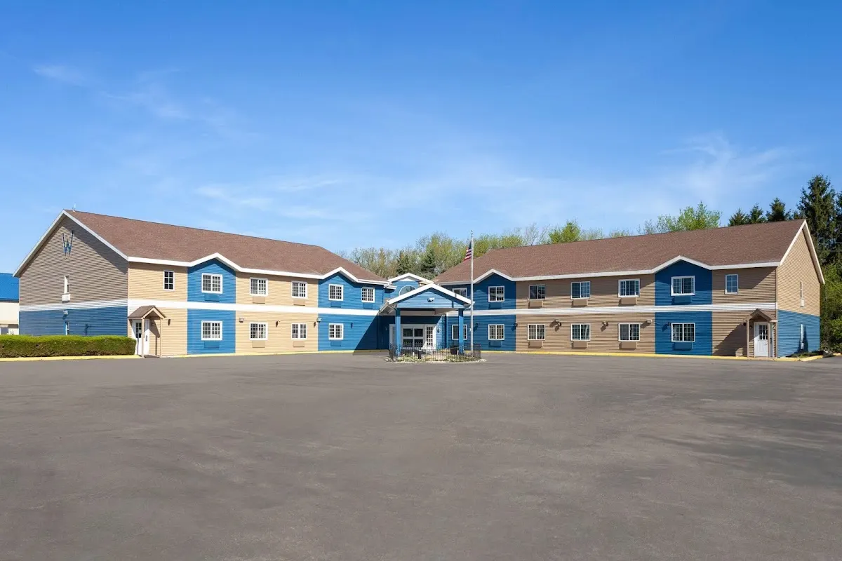 AmericInn by Wyndham Lake Mills