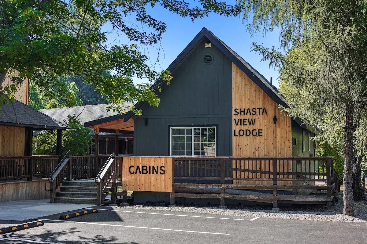 Shasta View Lodge