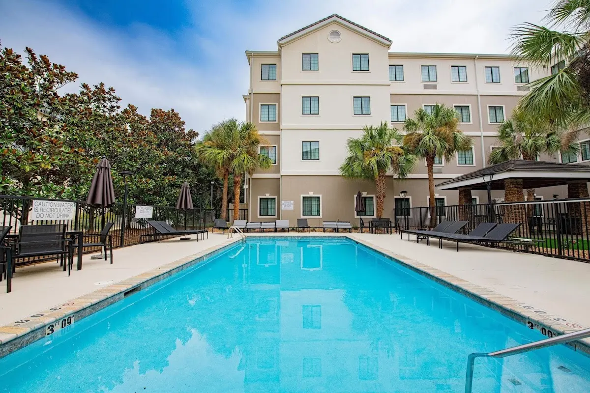 Staybridge Suites Lafayette-Airport by IHG