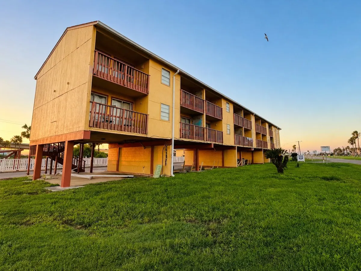 Oro North Beach Inn