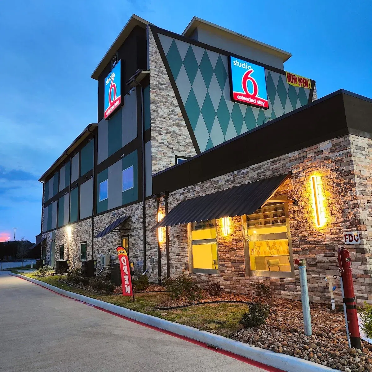 Studio 6 Houston, TX – Highway 6 / Yorktown