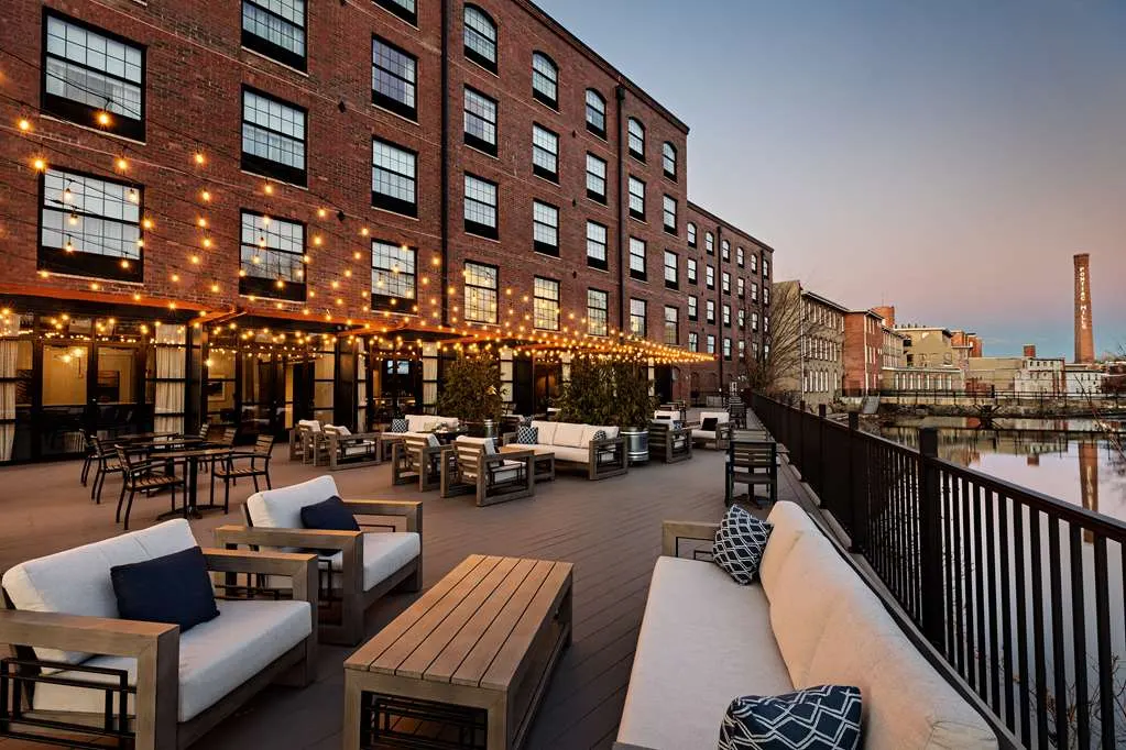 The LOOM Hotel, Tapestry Collection by Hilton