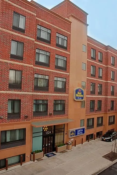 Arena Hotel