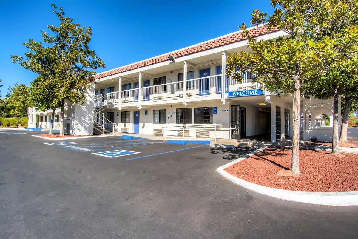 Motel 6 Redding, CA - South