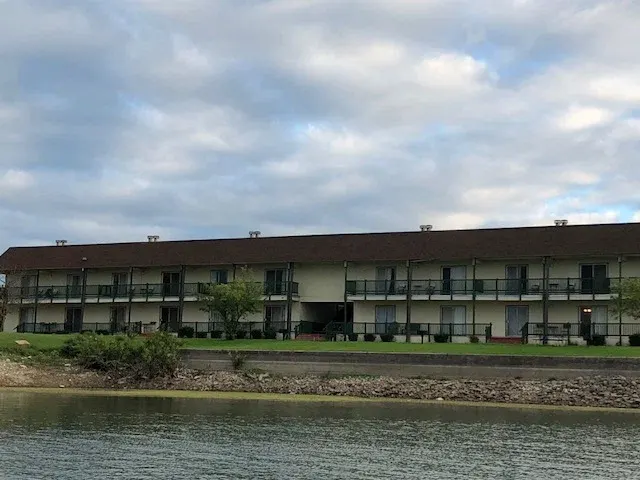 The Lodge at Runaway Bay Texas