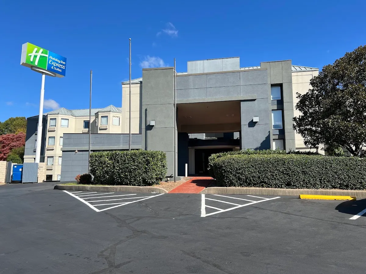 Holiday Inn Express & Suites Nashville-I-40&I-24(Spence Ln) by IHG