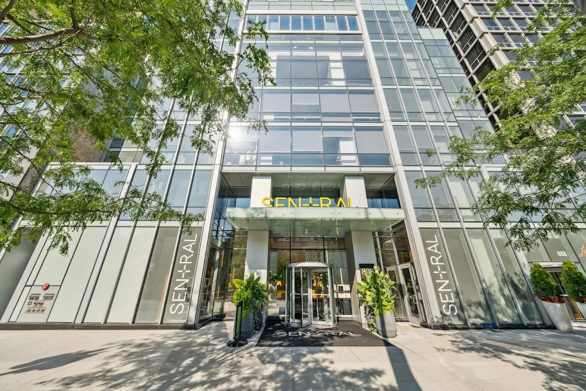 Sentral Michigan Avenue Chicago Hotel