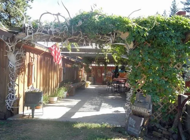 Whitebird Summit Lodge & Ranch