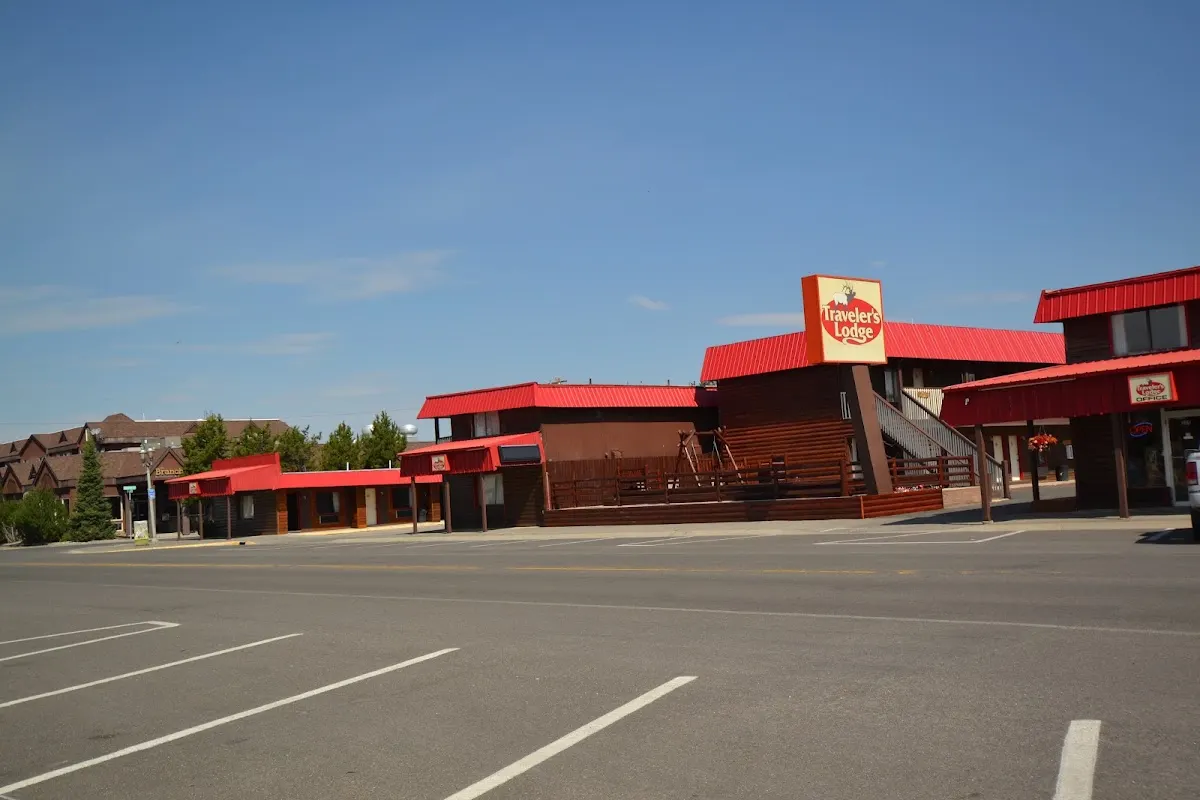 Traveler's Lodge