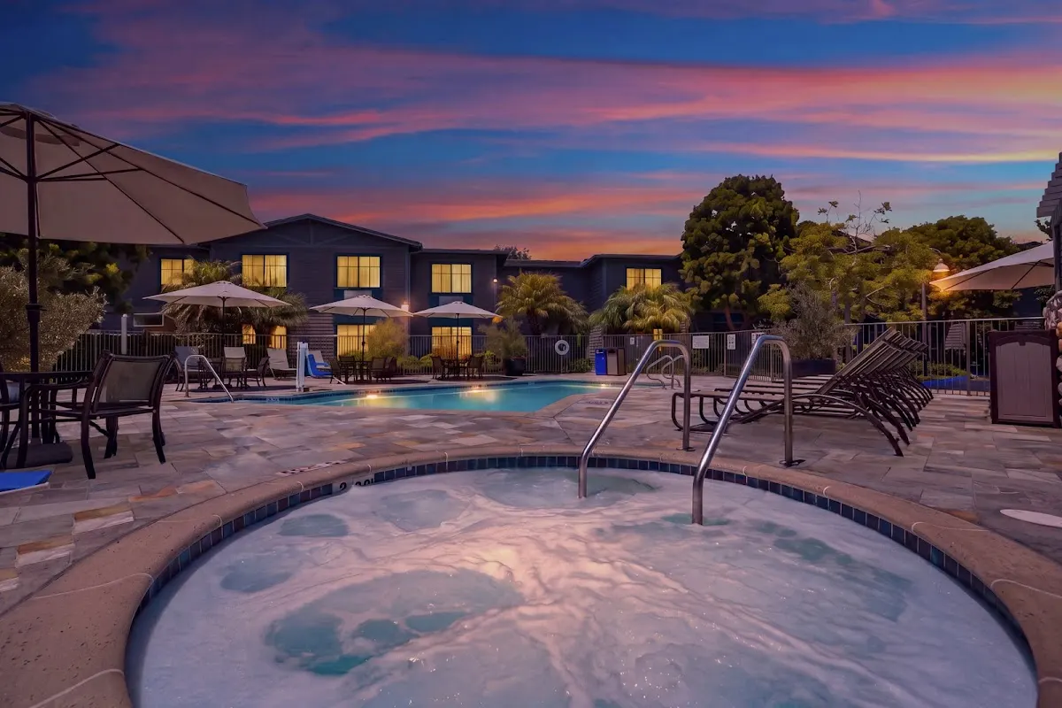 Holiday Inn Express & Suites Carpinteria by IHG