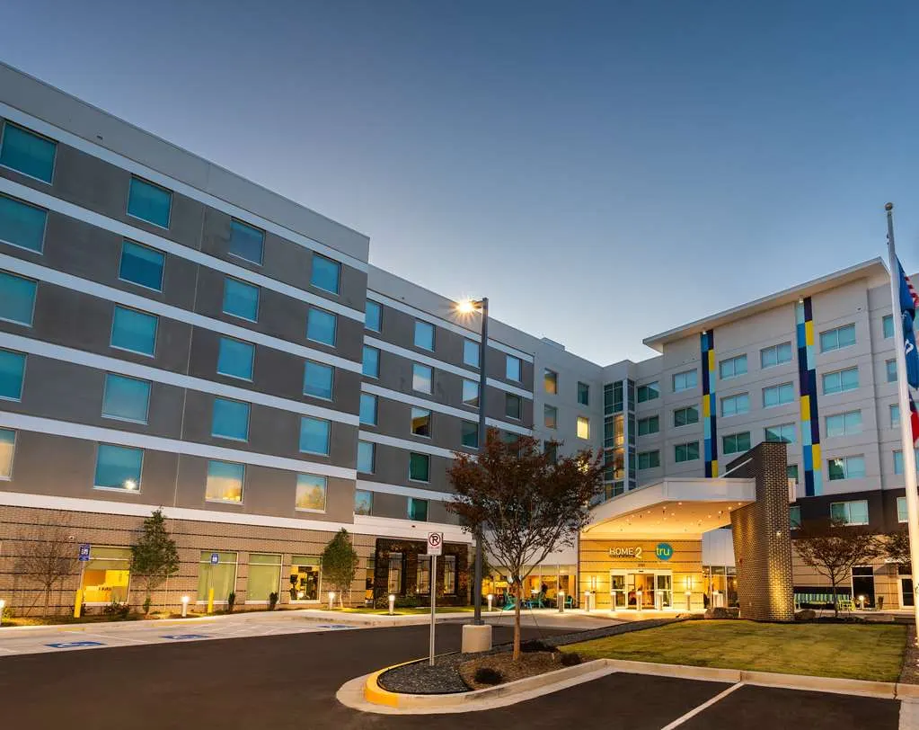 Tru by Hilton Atlanta Airport College Park