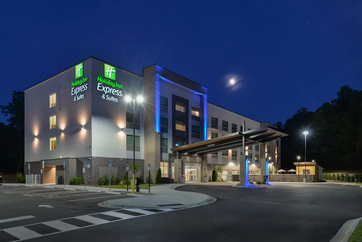 Holiday Inn Express & Suites Charlotte - Ballantyne by IHG