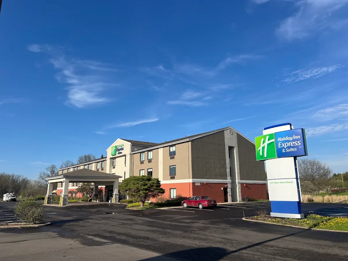 Holiday Inn Express & Suites Alliance, an IHG Hotel
