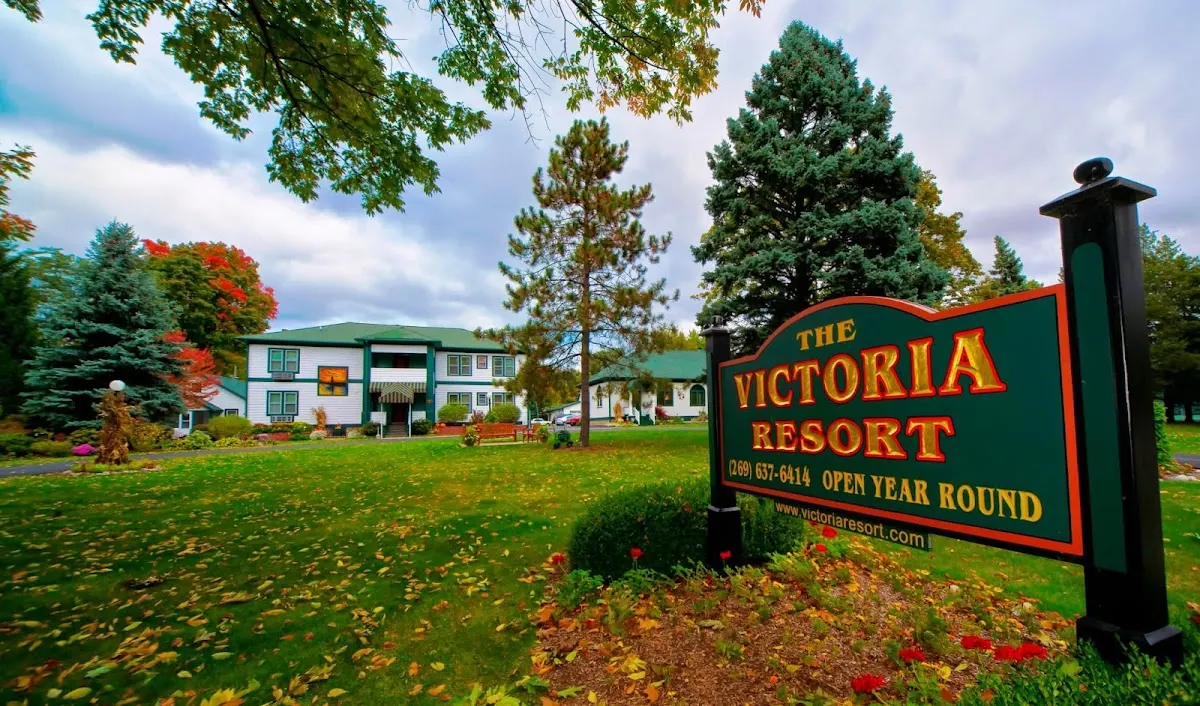 Victoria Resort Bed & Breakfast and Cottages