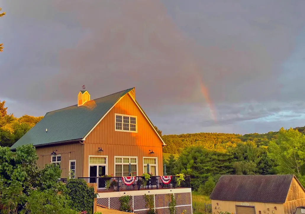Hawk Valley Retreat & Cottages