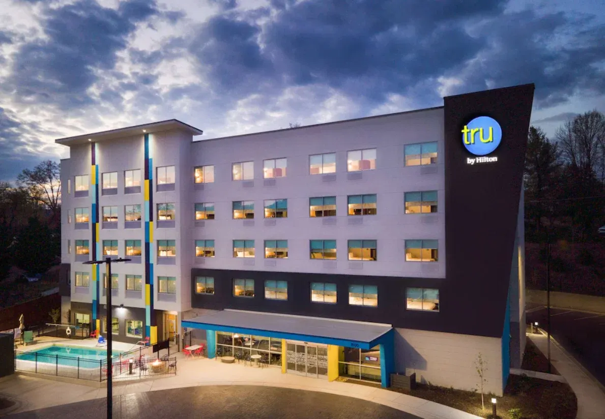 Tru by Hilton Asheville Blue Ridge Parkway