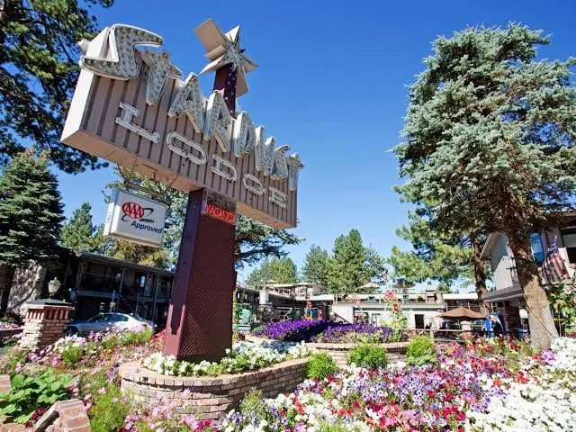 Stardust Lodge