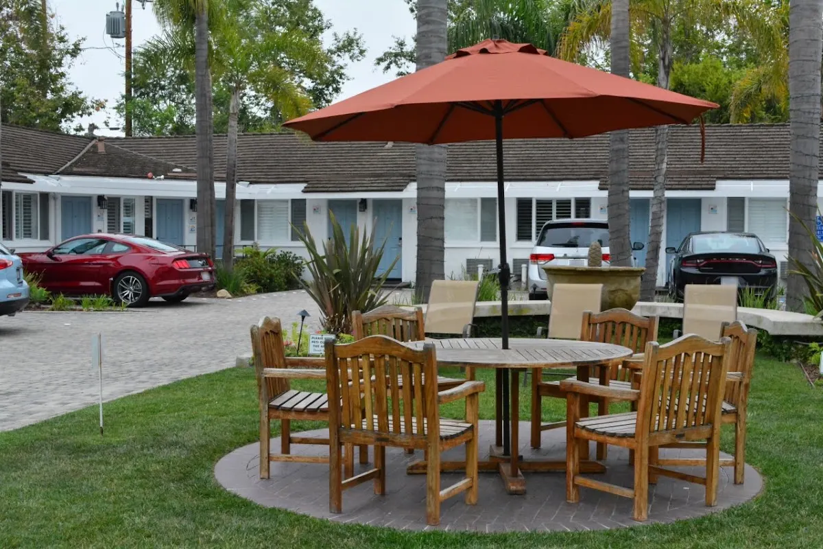 Marina Beach Motel