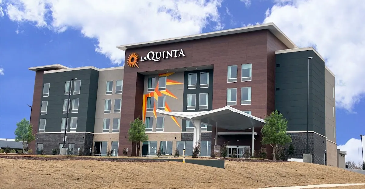 La Quinta Inn & Suites by Wyndham Athens I-65